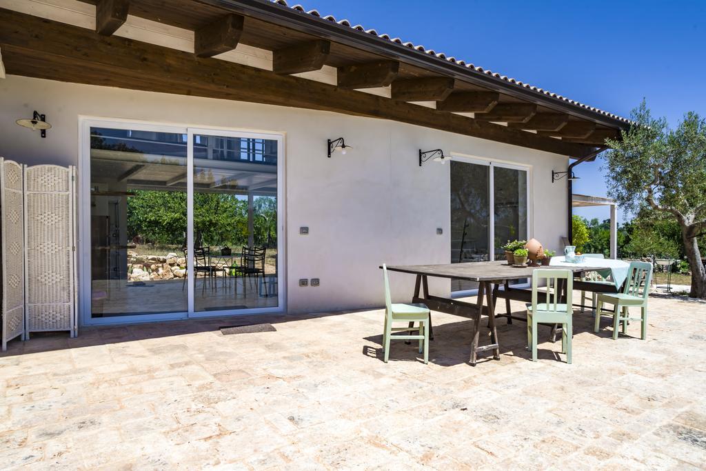 Wepuglia - Paradise Trulli Castellana Grotte Exterior photo