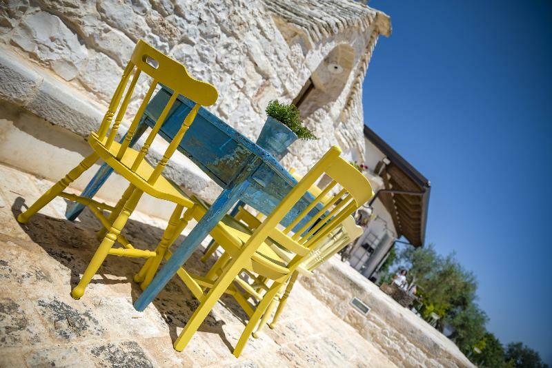 Wepuglia - Paradise Trulli Castellana Grotte Exterior photo